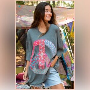 Natural Life Peace Sign Cotton Appliqué Tee